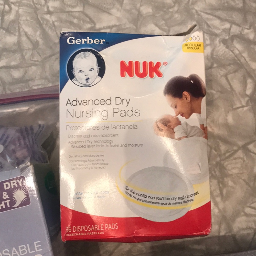3 boxes of disposable nursing pads - Picture 4 of 4